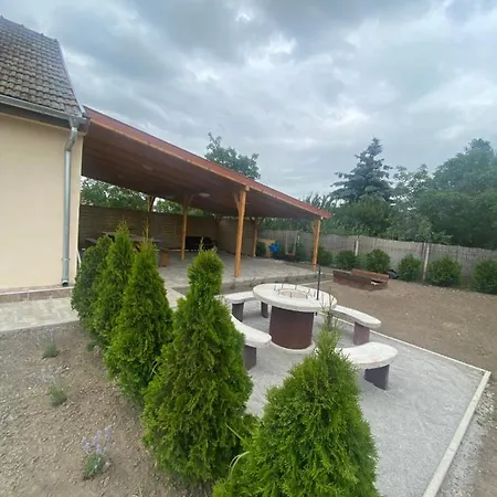 Eperke Vendégház- *